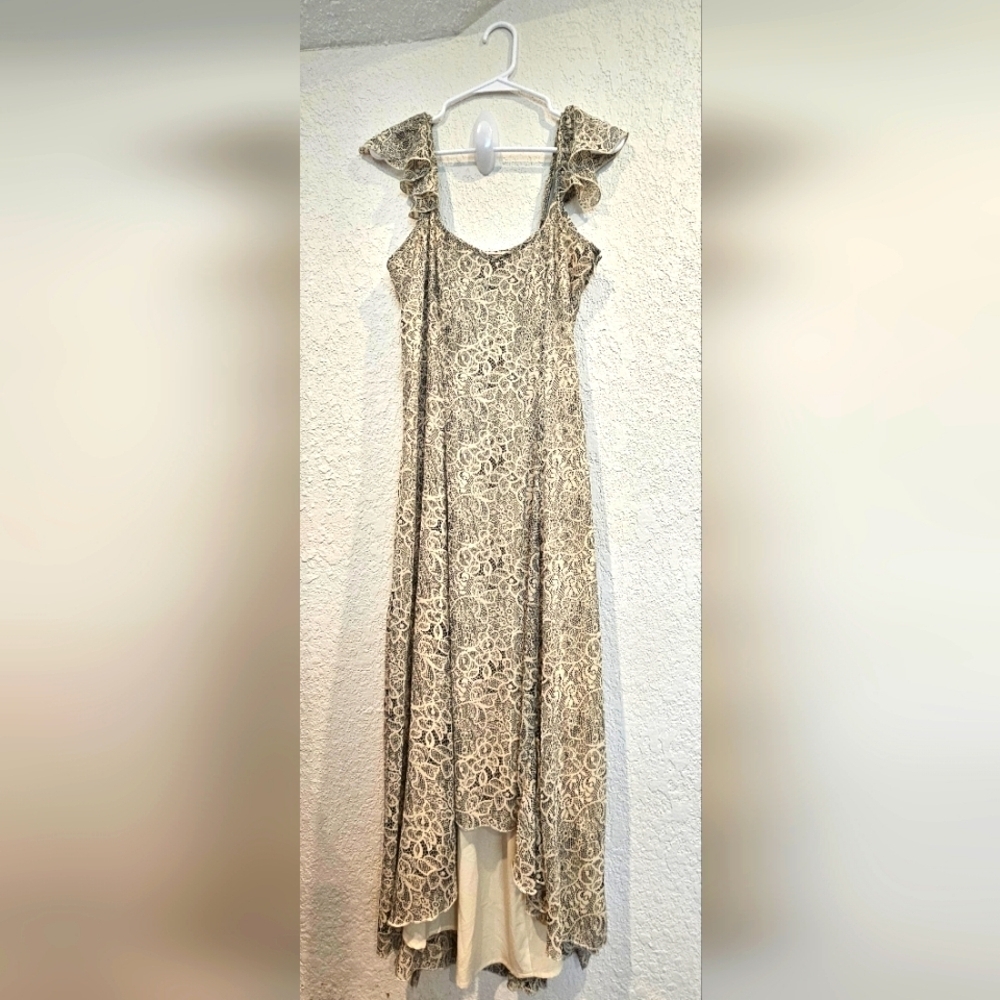 Belle Badgley Mischka Cream
